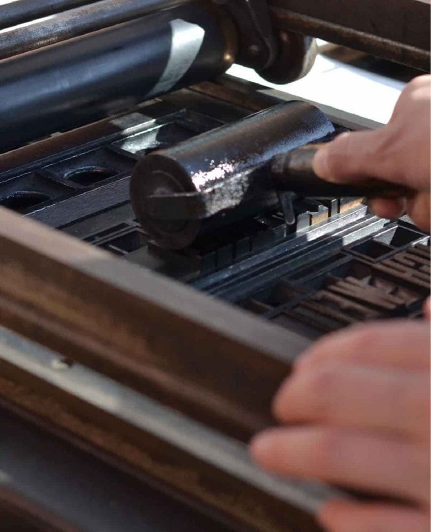 チェンソーマン マキマ100枚限定　活版印刷ポスター額縁入りシリアルナンバー入り