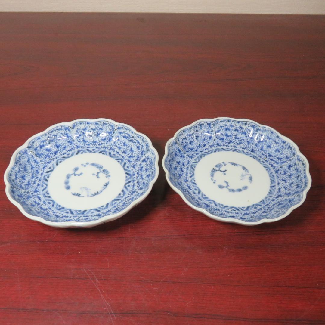 なます皿 2枚 微塵唐草 見込松竹梅 染付 蛇の目 銘 冨貴長春 窯傷