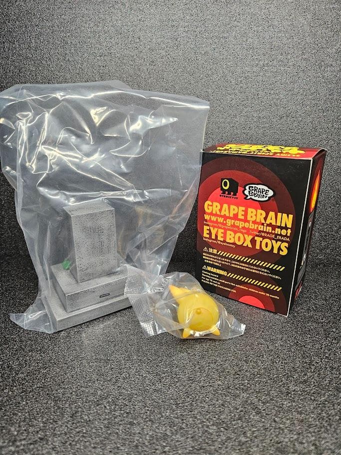 「激レア」なまずび「GRAPE BRAIN」ソフビ