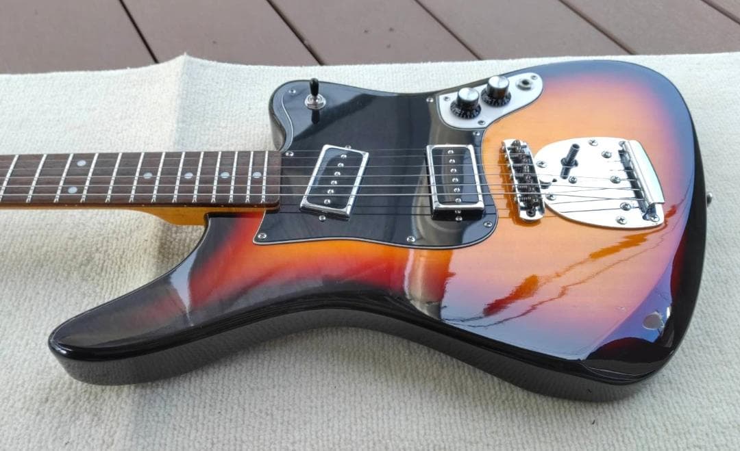 ✨未使用✨ARIA ビザールギター RETRO 1532J