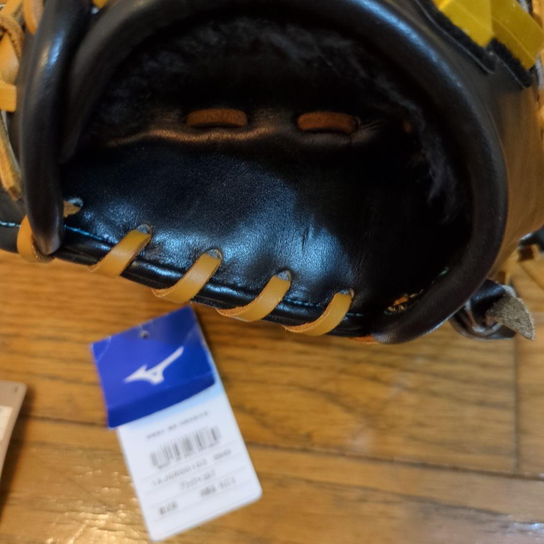 ミズノ一般用 軟式野球グローブ 黒/コルク　サイズ9