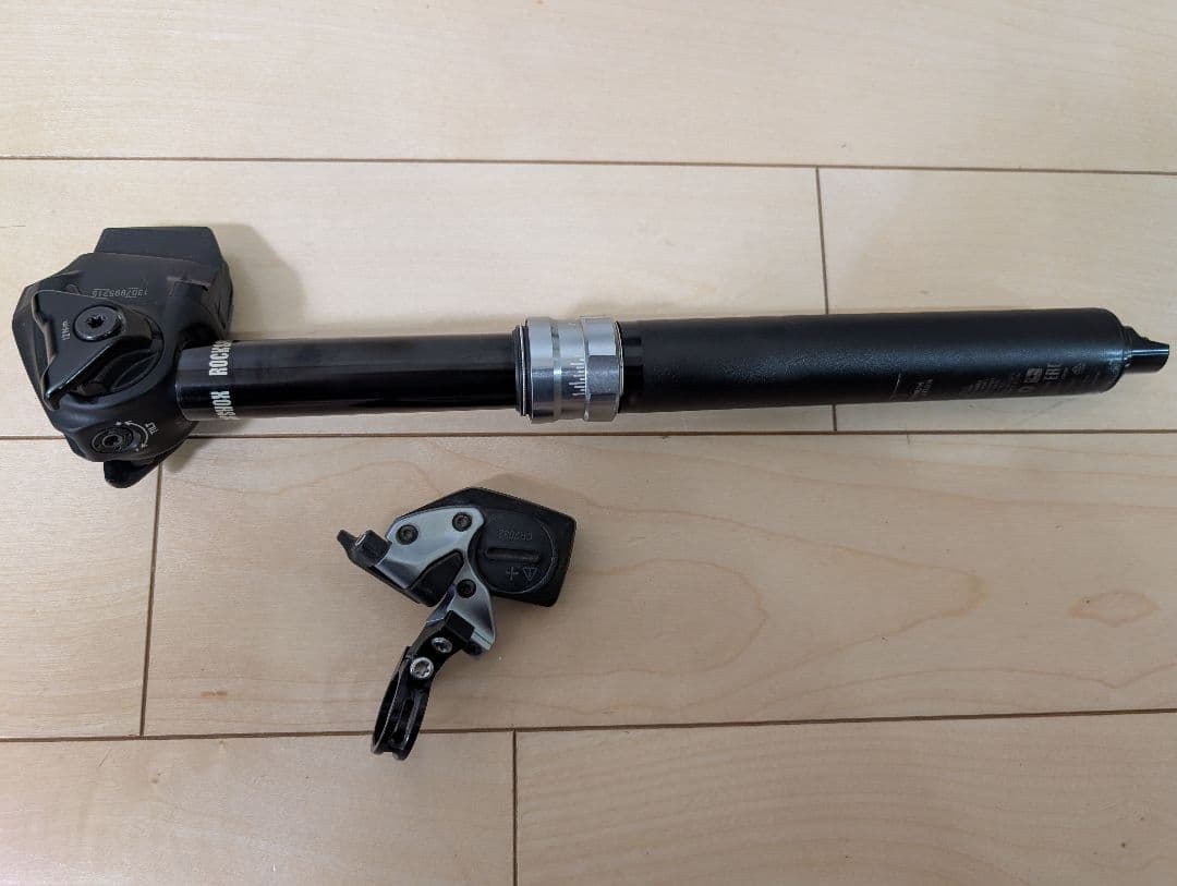 ROCKSHOX Reverb AXS ワイヤレス電動ドロッパーシートポスト