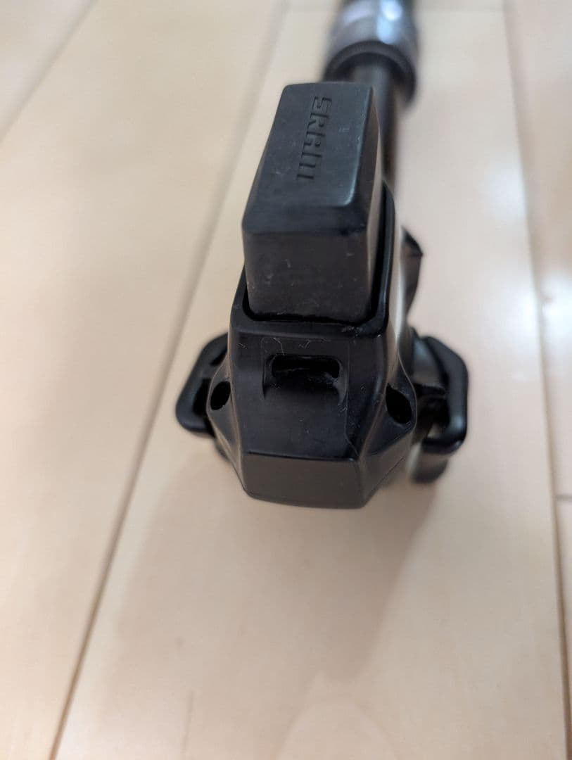 ROCKSHOX Reverb AXS ワイヤレス電動ドロッパーシートポスト