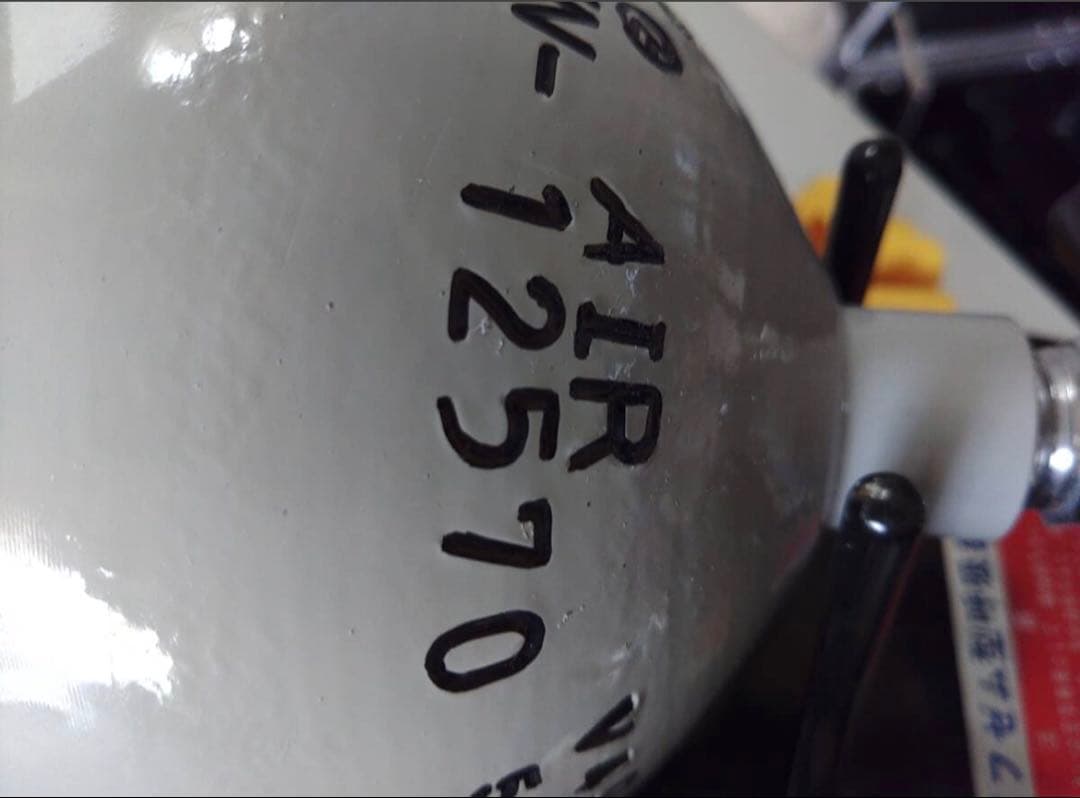 空気呼吸器　ライフゼム空気呼吸器　　（耐圧、機能検査 済み）１台