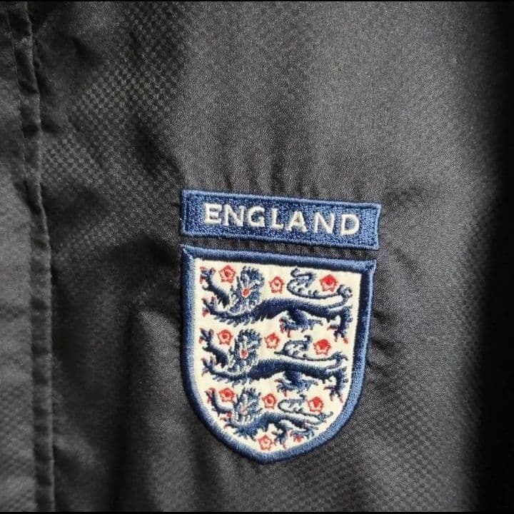 アンブロ　イングランド代表　ナイロンジャケット M ネイビー
