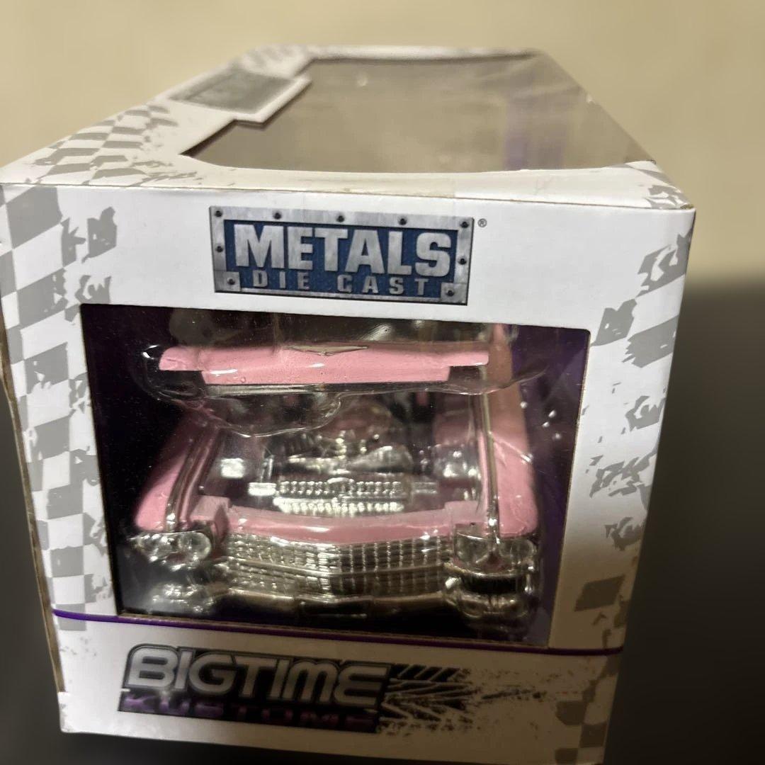 ジェイダトイズ 1/24 1959年型キャデラック・デビル（ローズカラー）