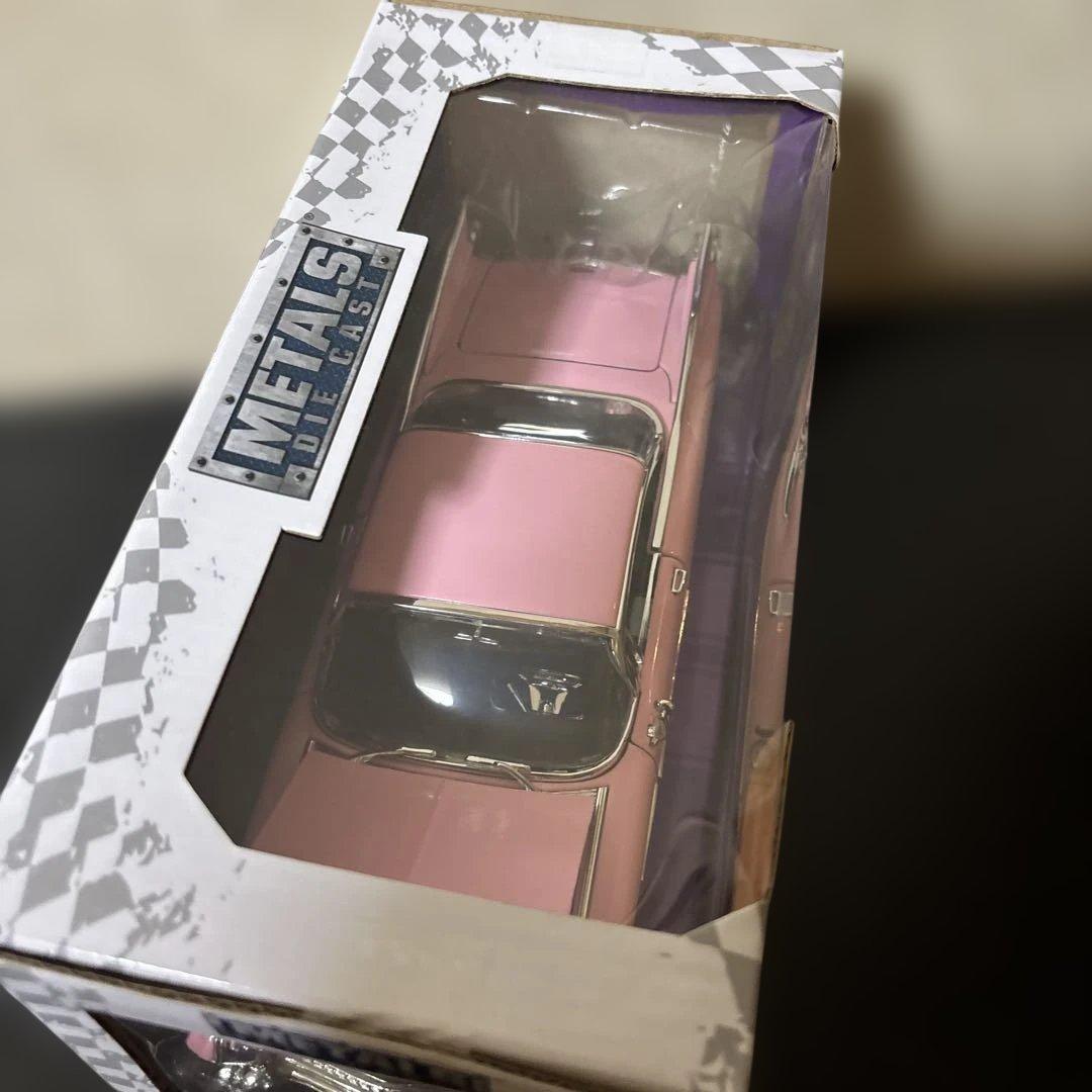 ジェイダトイズ 1/24 1959年型キャデラック・デビル（ローズカラー）