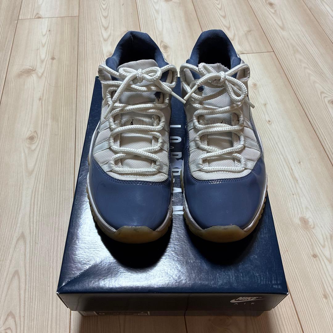 Nike Air Jordan 11 Low ネイビー/ホワイト　27㎝