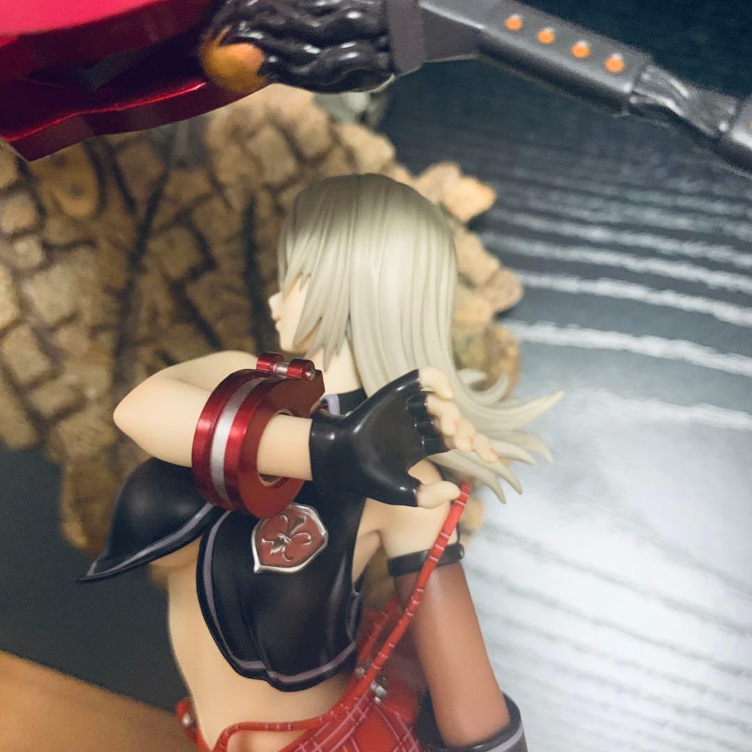 GOD EATER アリサ・イリーニチナ・アミエーラ 1/8フィギュア