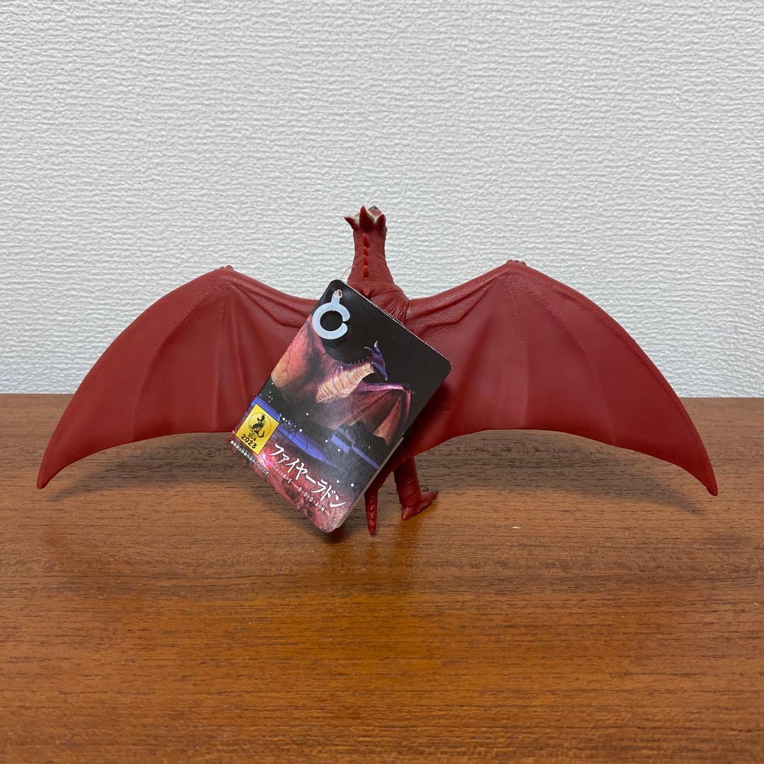 ムービーモンスター　ゴジラ　フィギュア 人形　ソフビ　デストロイア　ビオランテ