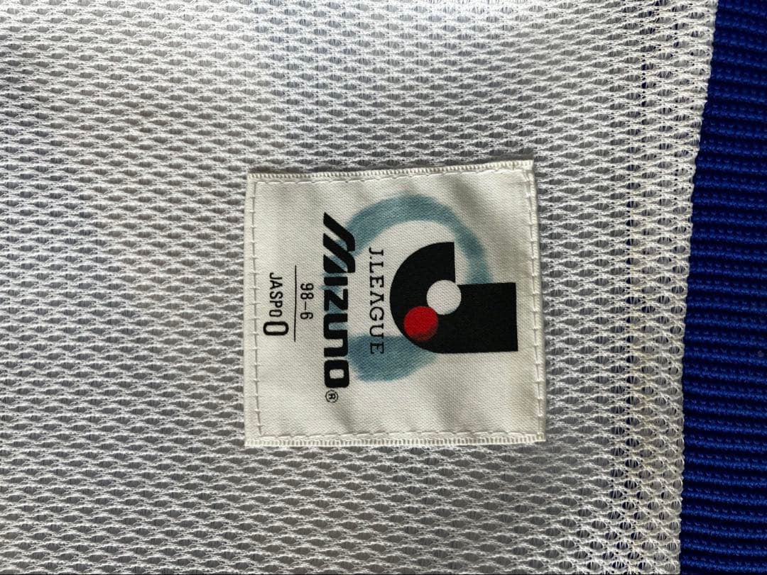 ロイ　ジュビロ磐田　ウィンドブレーカー