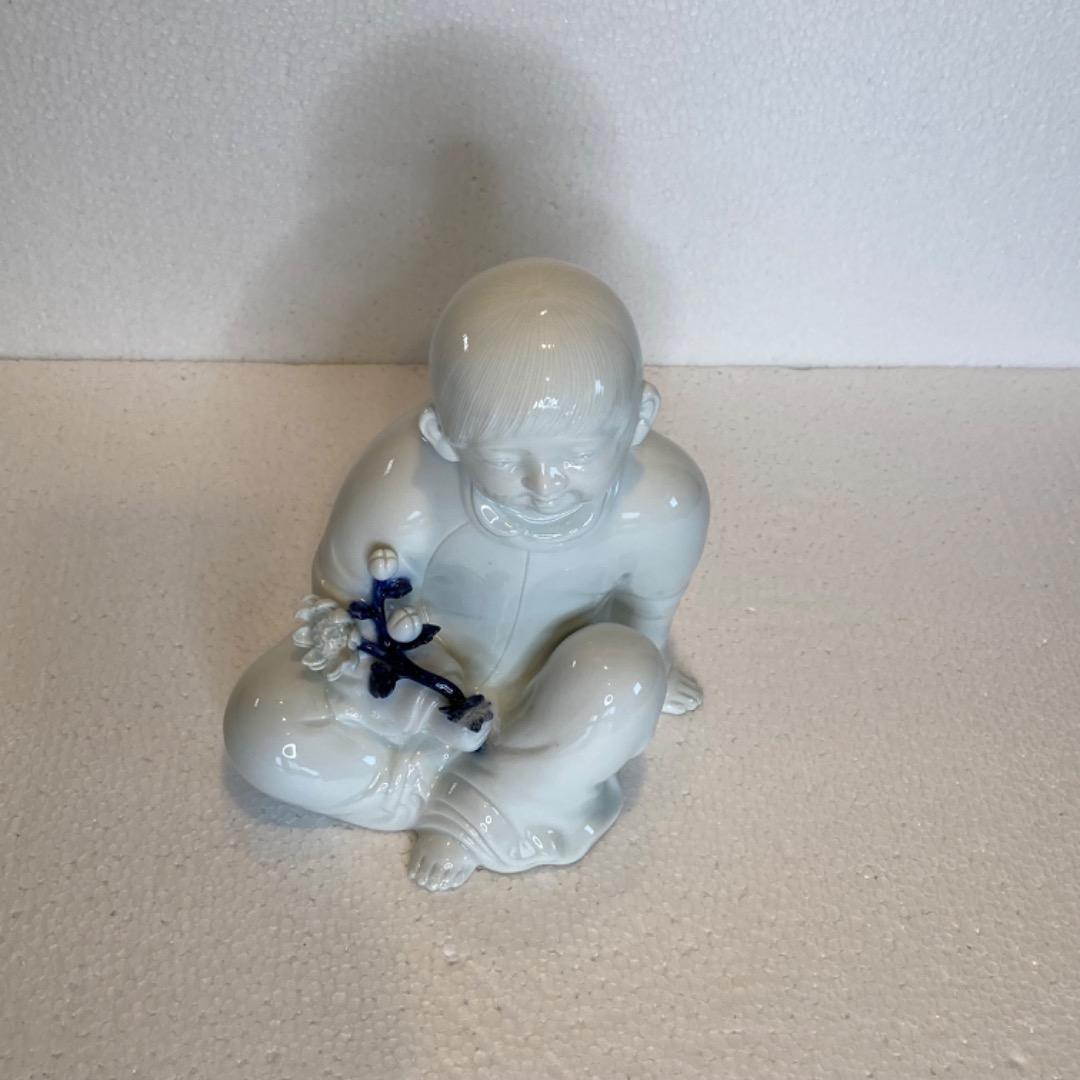 人間国宝　十三代　酒井田柿右衛門　「太白菊童子　彫」