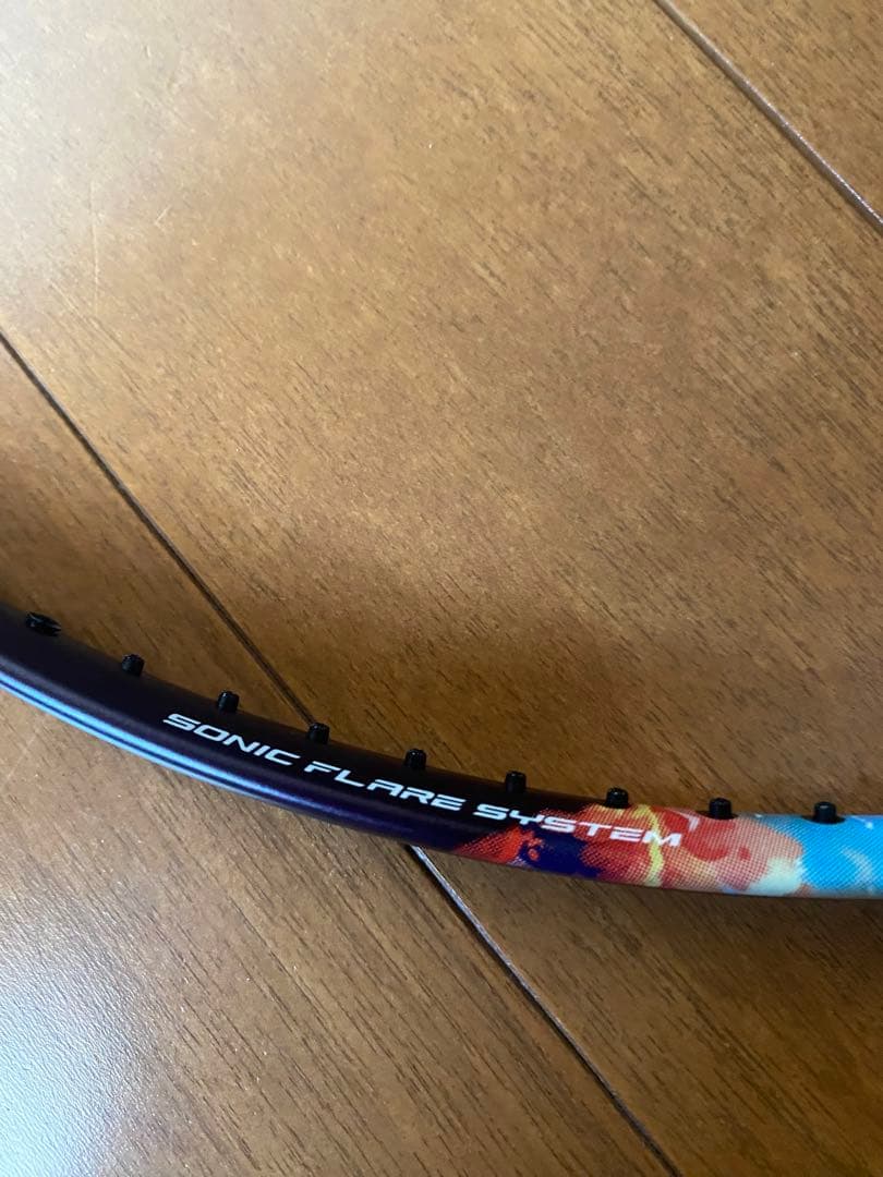YONEX NANOFLARE 700 PRO バドミントンラケット　ヒビあり