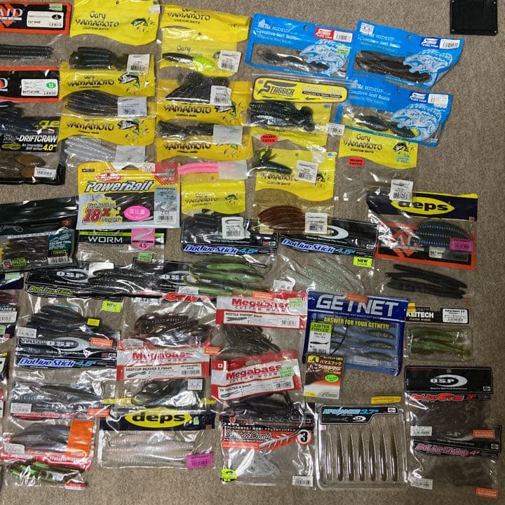 購入者現れないので、再出品しバラ売りにします