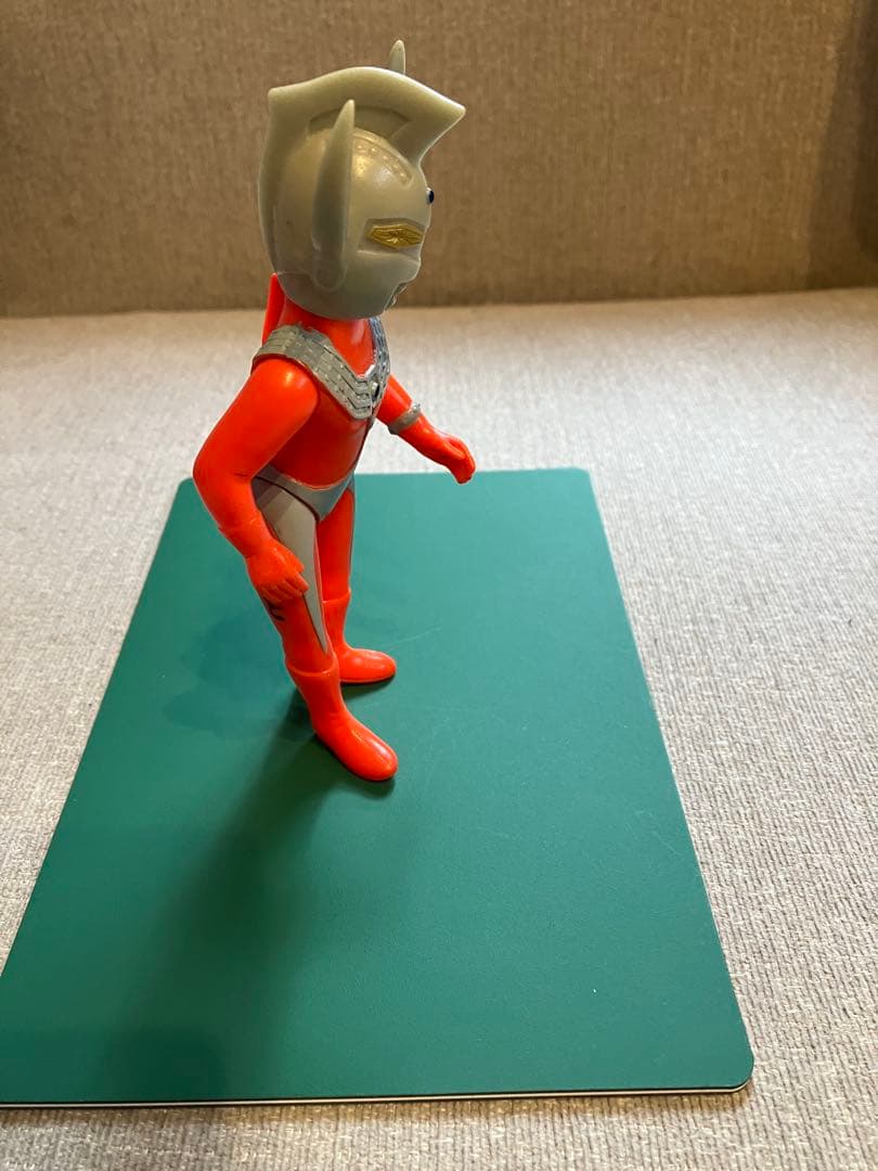 昭和レトロ　ウルトラマンタロウ　ソフビ