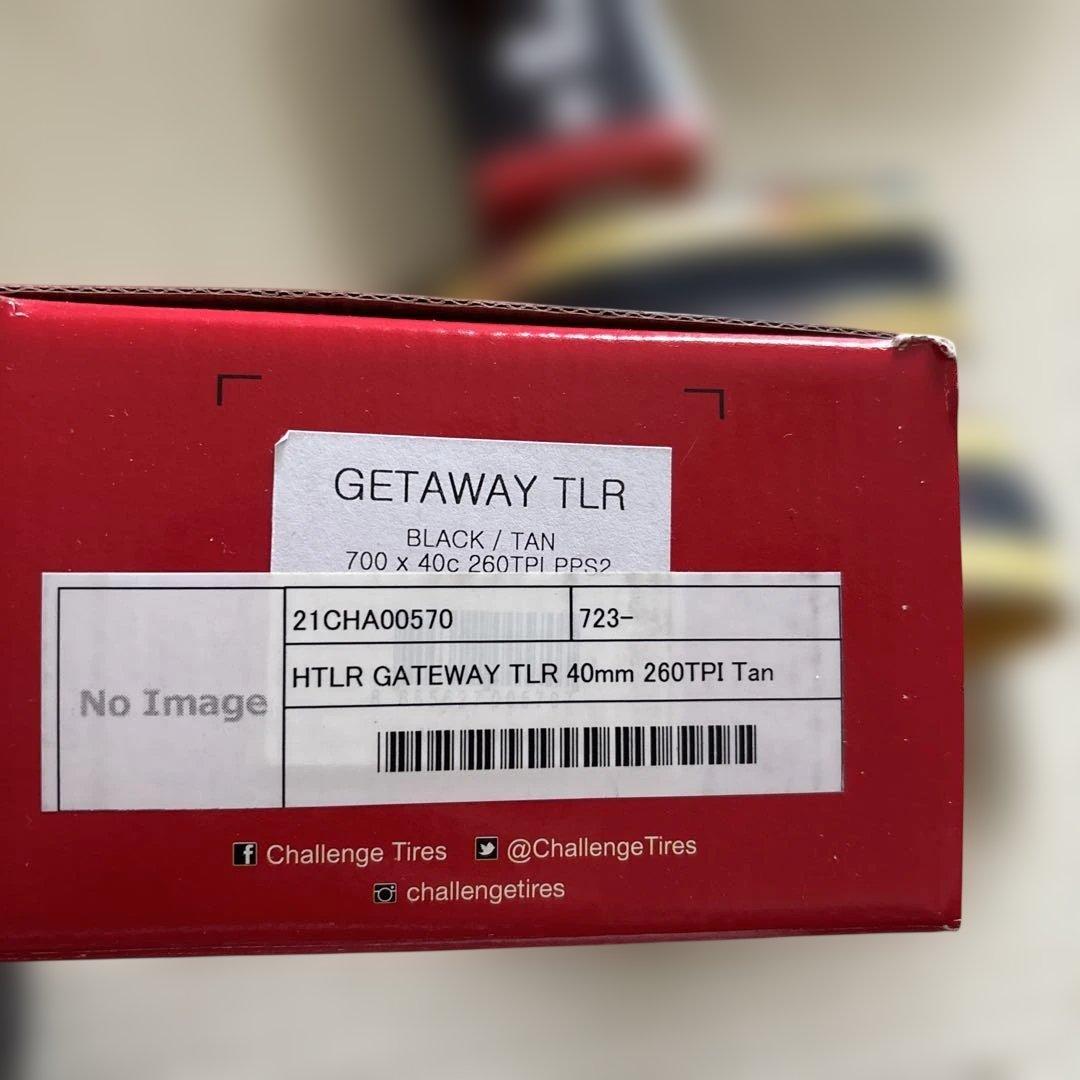チャレンジGETAWAY TLR 700x40c チューブレス　グラベル　ペア