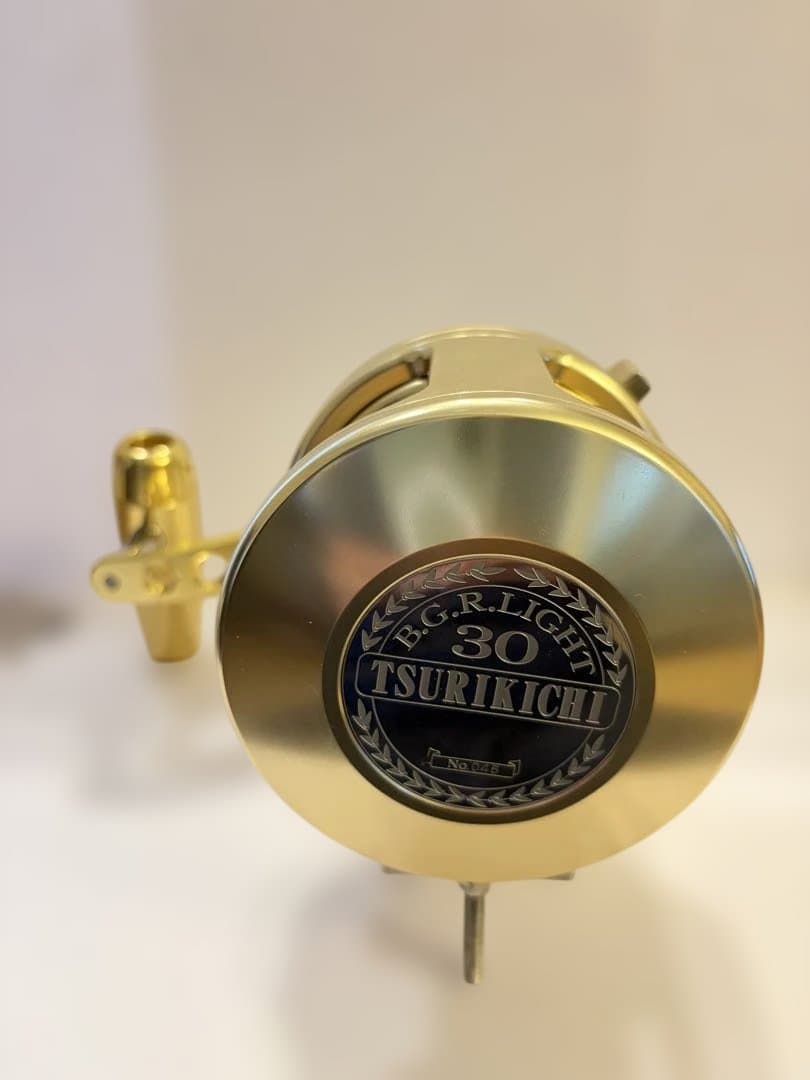 ストロングファイター　ビッグゲームロイヤルライト30 泳がせ　クエ　カンパチ