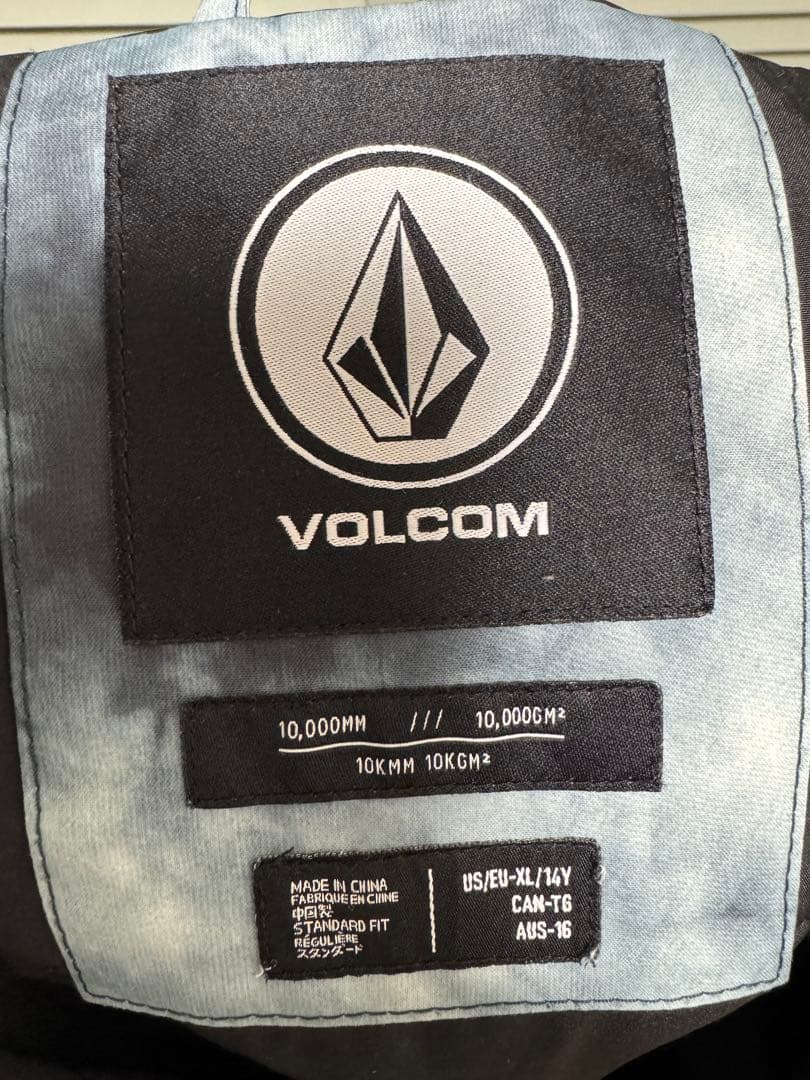 上下セット／volcom／スノーボードウェア／kids／XLサイズ／14歳