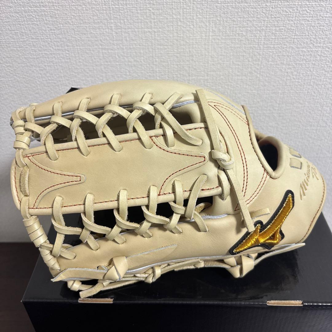 ミズノプロ　硬式　外野　グラブ　グローブ　定価66,000円　ブロンド