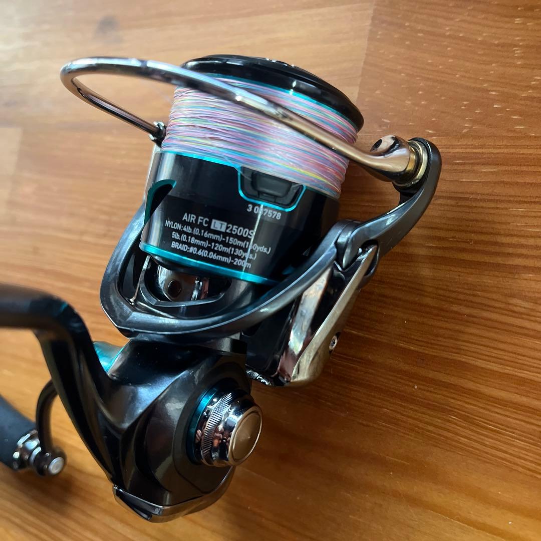 Daiwa エメラルダス fc LT 2500S スピニングリール
