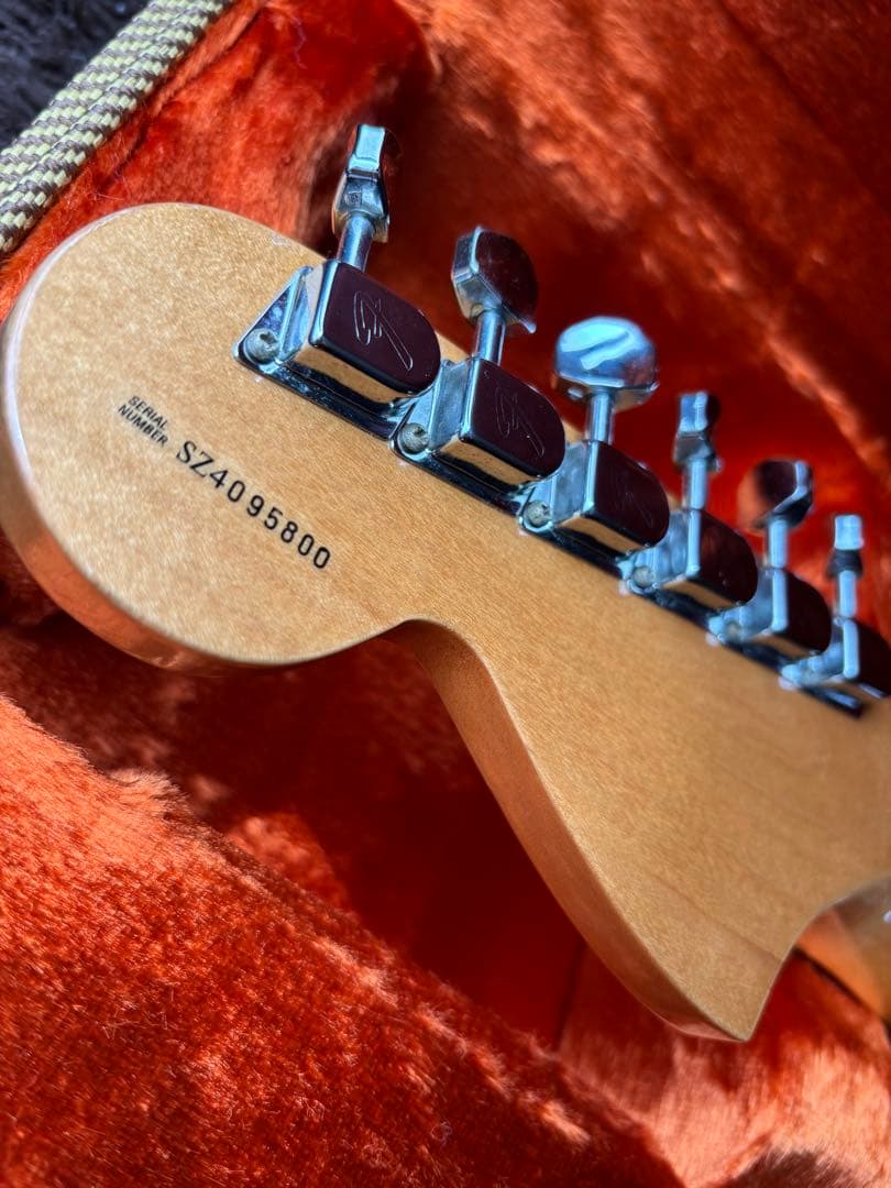 ギター Fender USA Yngwie Malmsteen Signature