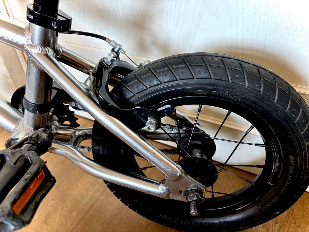 自転車本体 CULT JUVENILE 12