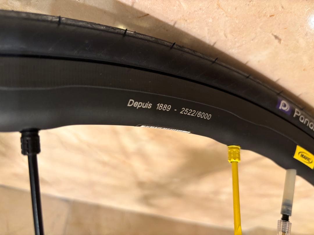 マヴィック125周年記念モデル キシリウム125 アジリストLight