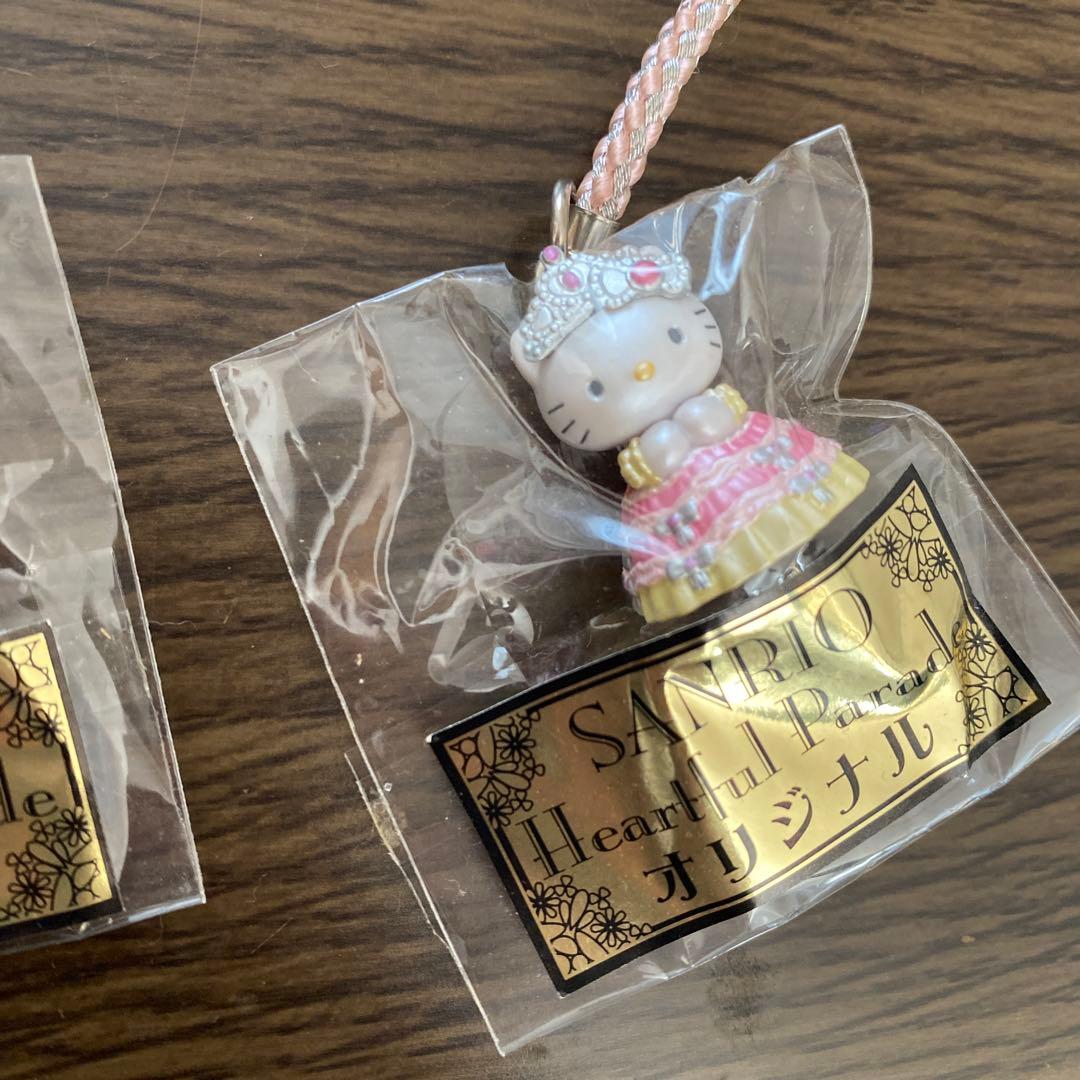 サンリオ　Heartful Parade キティー&ダニエル　ストラップ