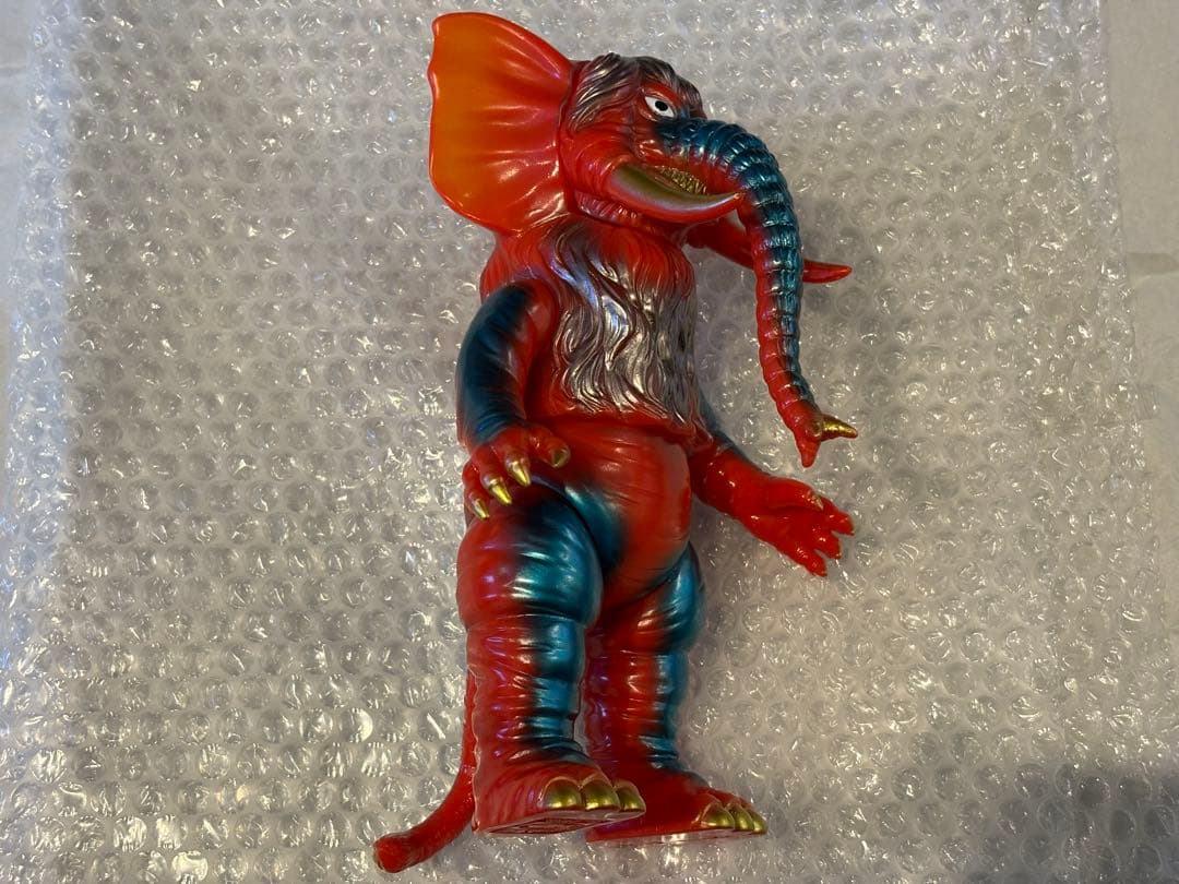 ブルマァク タイガン ソフビ 赤成型 墓場の画廊