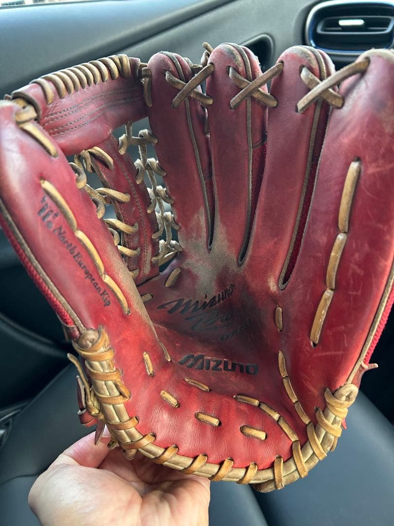 ミズノプロオーダー硬式野球　外野手用グローブ 赤