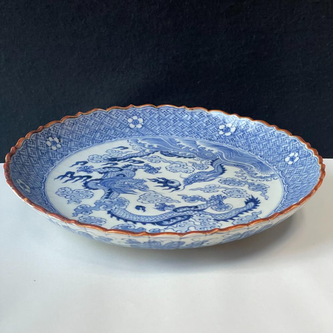 大明成化年製 古伊万里 大皿 染付 印判 双龍雲海 青花雲龍圖稜花盤 骨董 美品