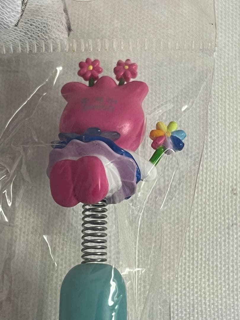 キティ　虹色フェアリーボールペン　マスコット付き　ハローキティ　サンリオ