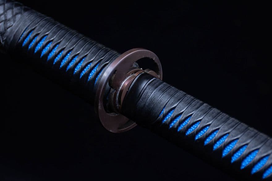 青火刺繍春刀  武具　刀装具　日本刀　模造刀   居合刀