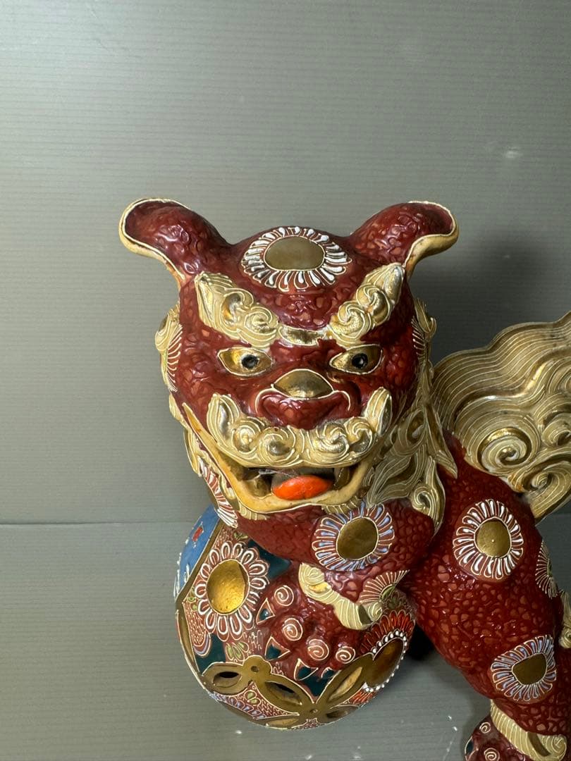 2578 九谷焼 玉乗り獅子 狛犬 シーサー 置物 開運 魔除け 縁起物 骨董品