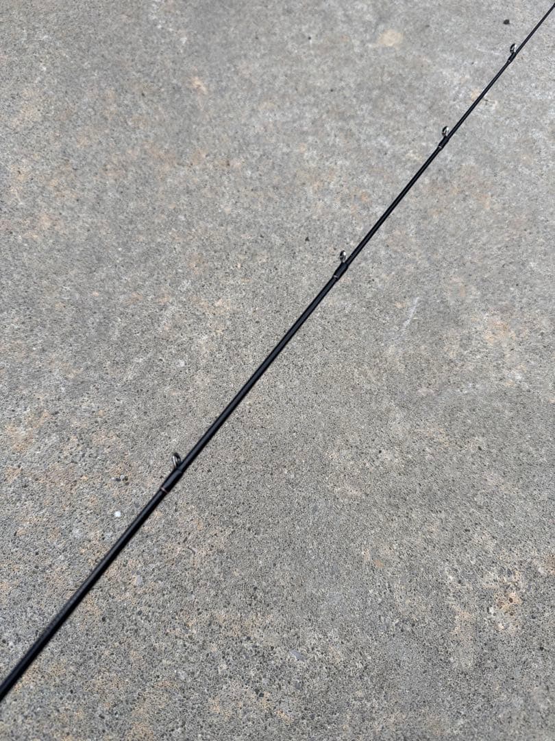 がまかつ　LUXXE 桜幻　B60M-solid.F 超美品