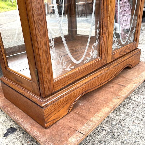 関西限定　送料別　アメリカ製　飾り棚　キュリオケース　ショーケース