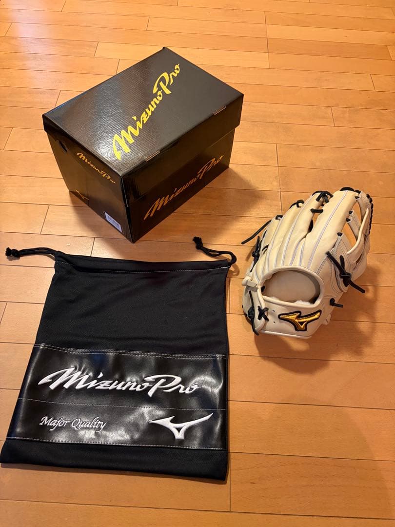 ミズノプロ　軟式外野手用グローブ
