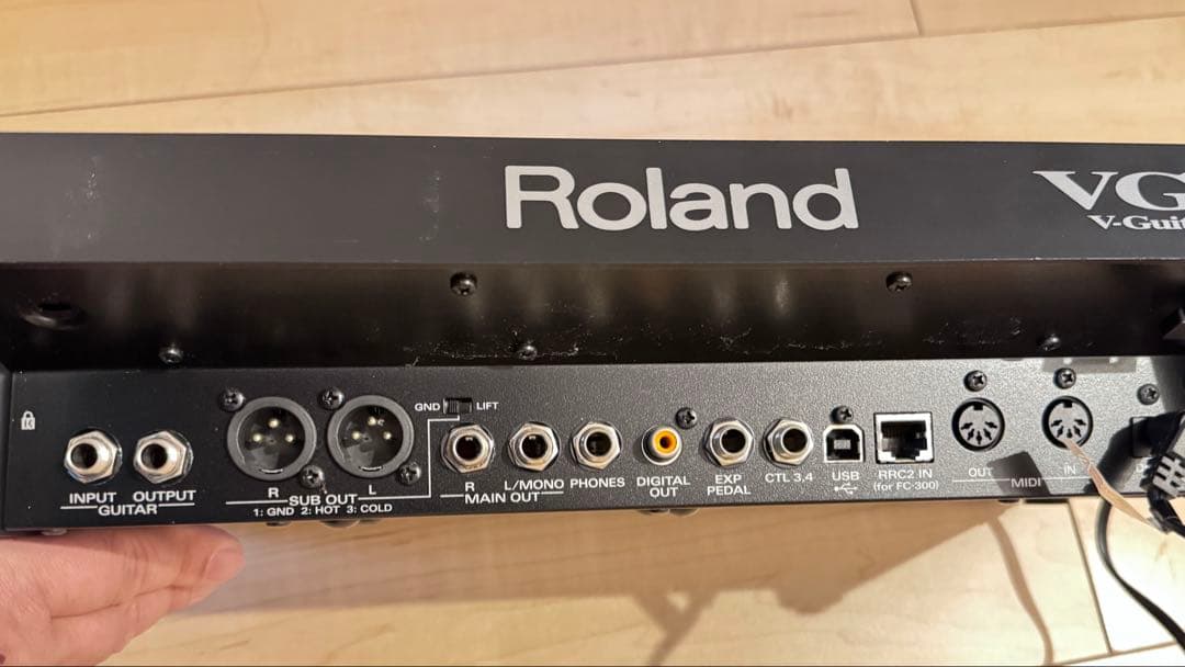 Roland VG-99 ギターシンセサイザー