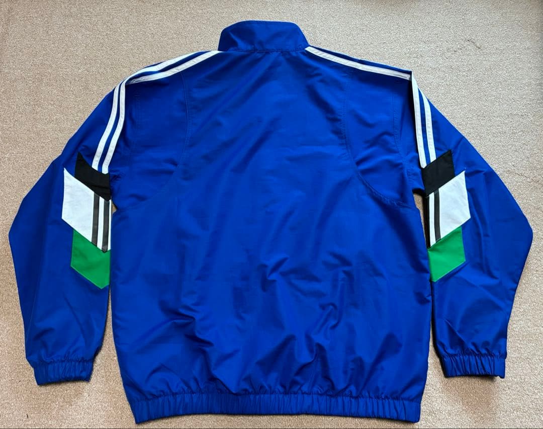 アディダスオリジナルス×クリオラ サッカー　ブラジル代表　ナイロンジャケット