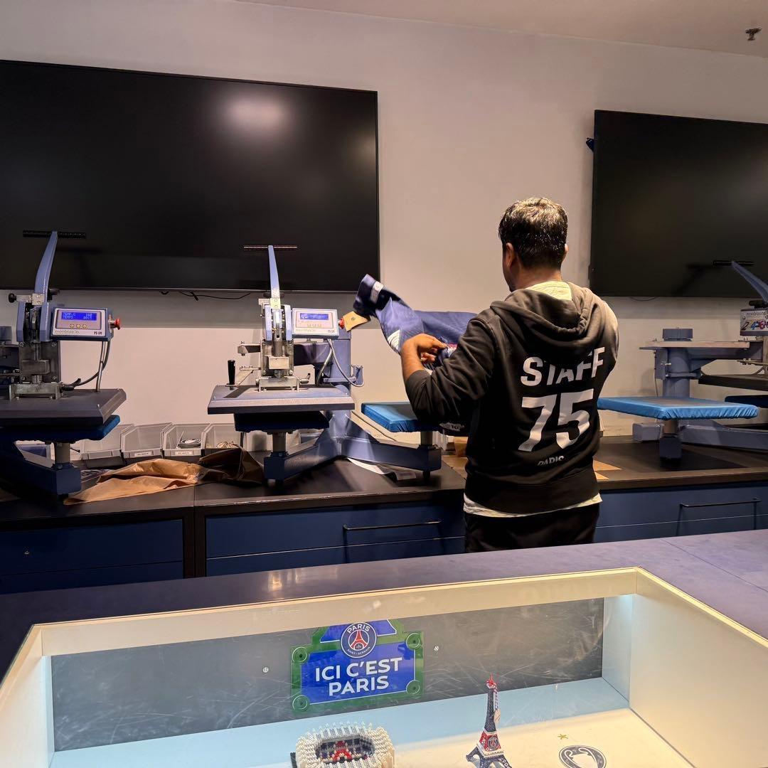 日本未対応 PSG フルマーキング パリ公式ストア2店舗限定　クヴァラツヘリア