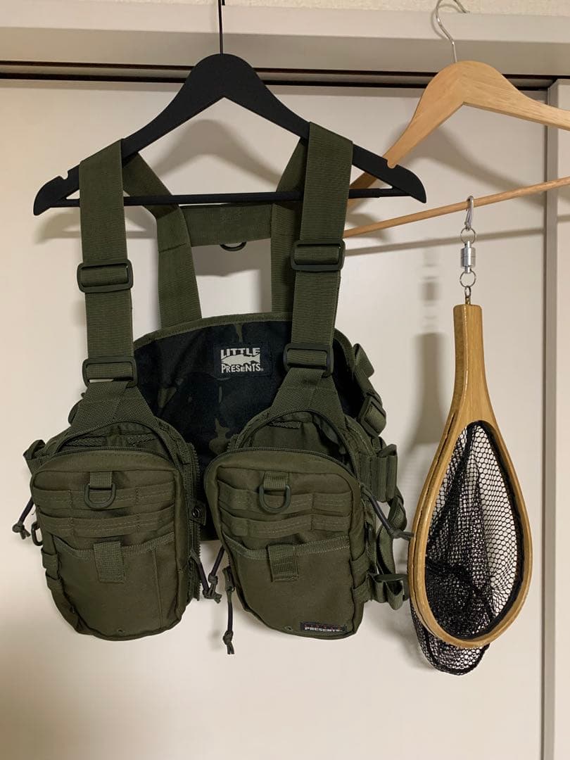 リトルプレゼンツ　ストラップベスト　ネオ　オリーブ