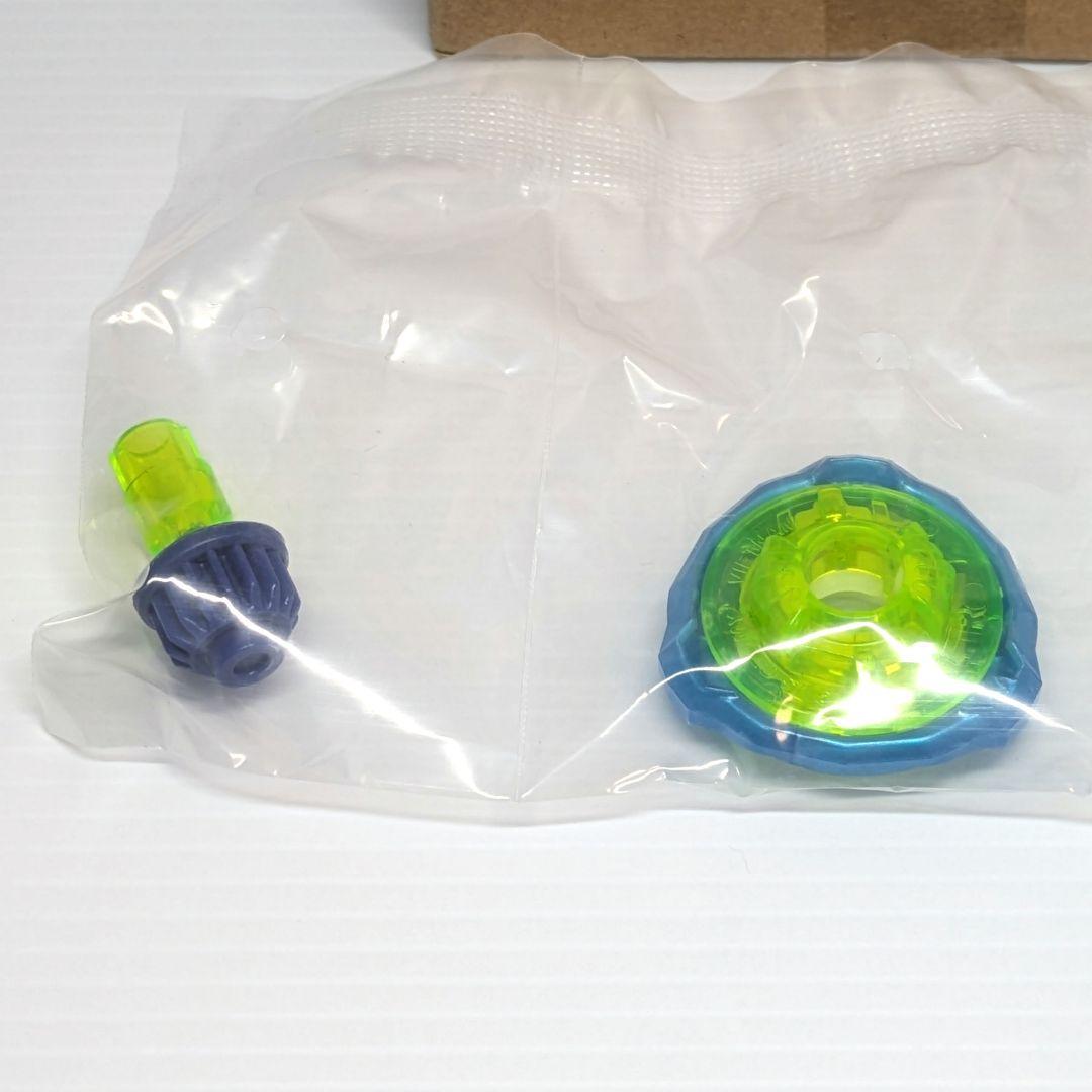 ベイブレードX　エアロペガサス3-70A　未使用　出品No.694