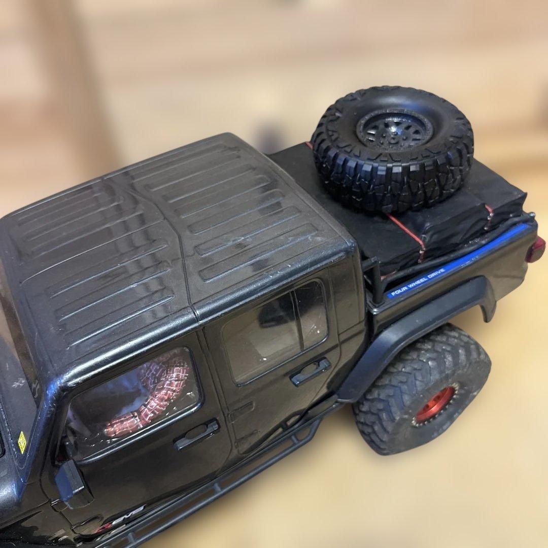 Axial SCX10III Jeep Gradiator クローラーラジコン