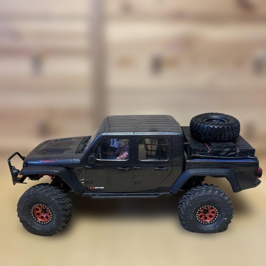 Axial SCX10III Jeep Gradiator クローラーラジコン