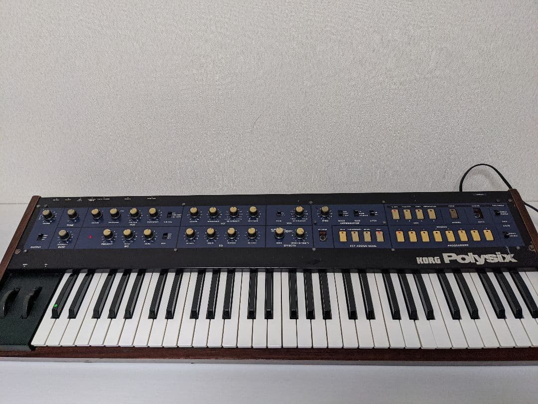 KORG Polysix アナログシンセサイザー