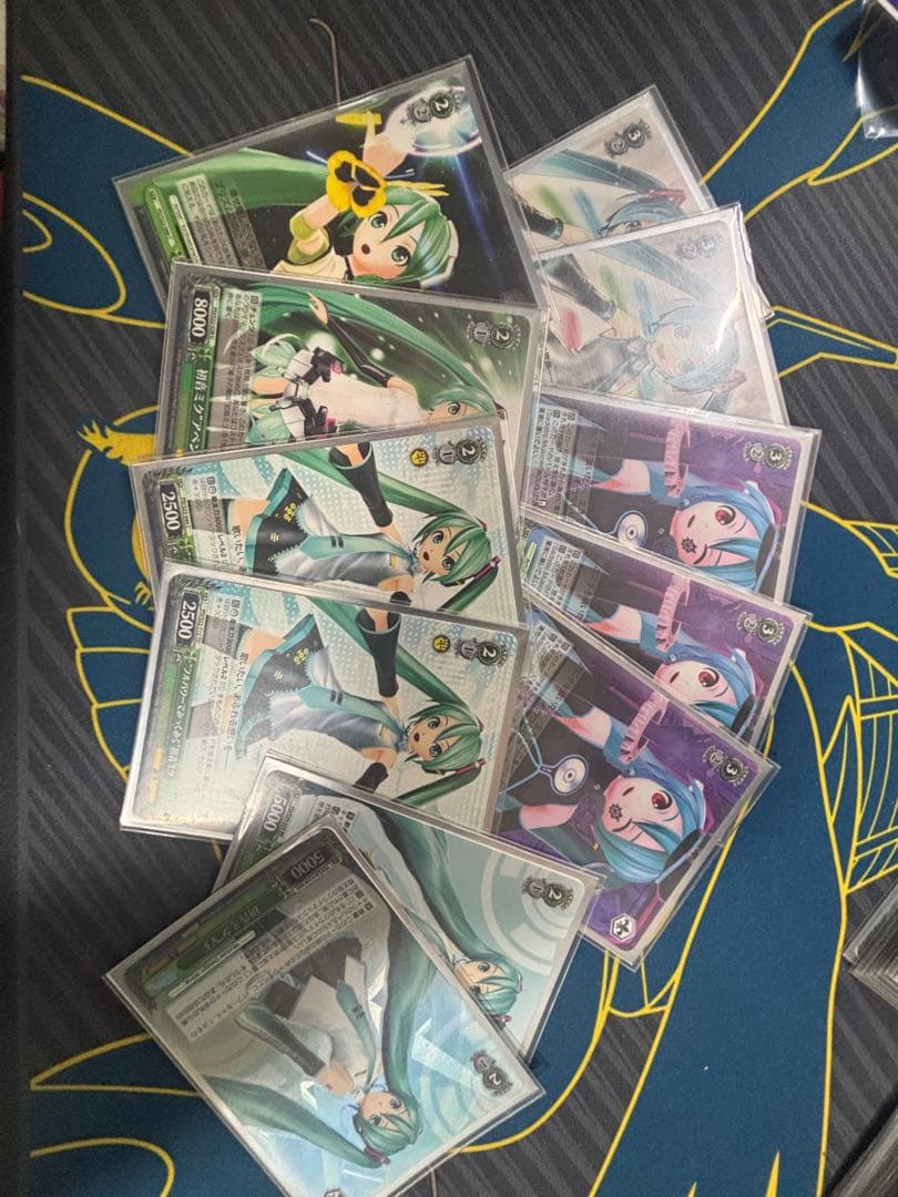 ヴァイス　初音ミク 高レアDVVA デッキ　サイン8枚