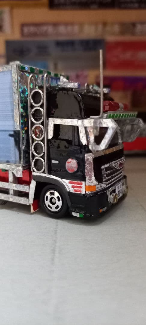 本日夜まで気まぐれ特価❗デコトラトミカ　テラヴィスタイル