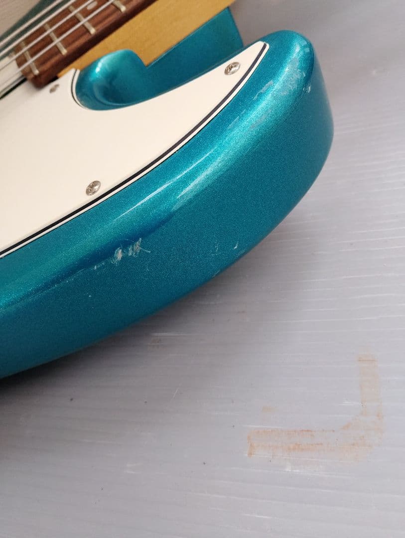 Bacchus（バッカス）のジャズベースタイプのエレキベース(あ84)