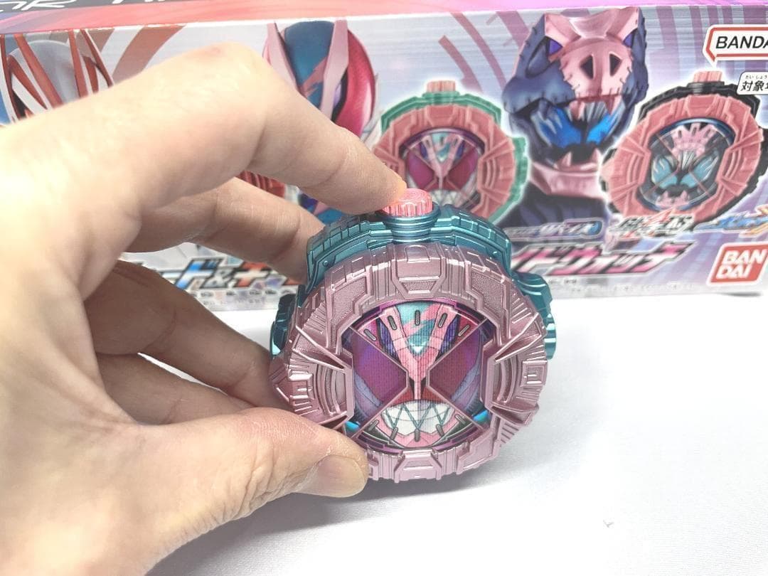 ラス1】DXガッチャード＆ギーツ＆リバイスライドウォッチ重塗装＆発光＆音量アップ