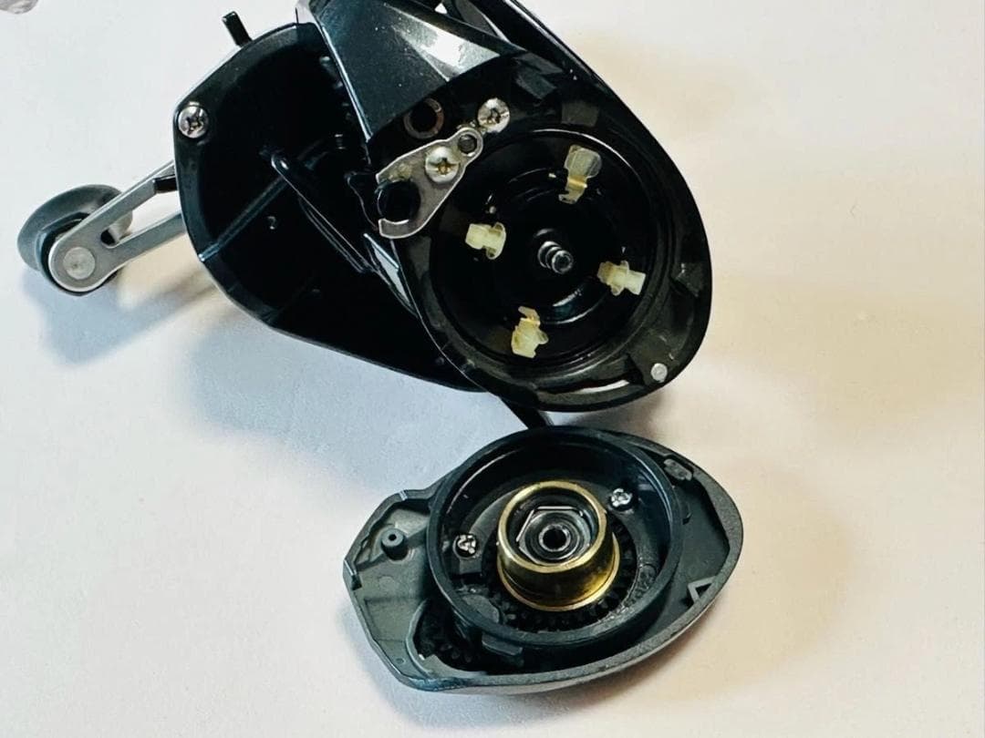 SHIMANO 16 Scorpion 70 右ハンドル e77